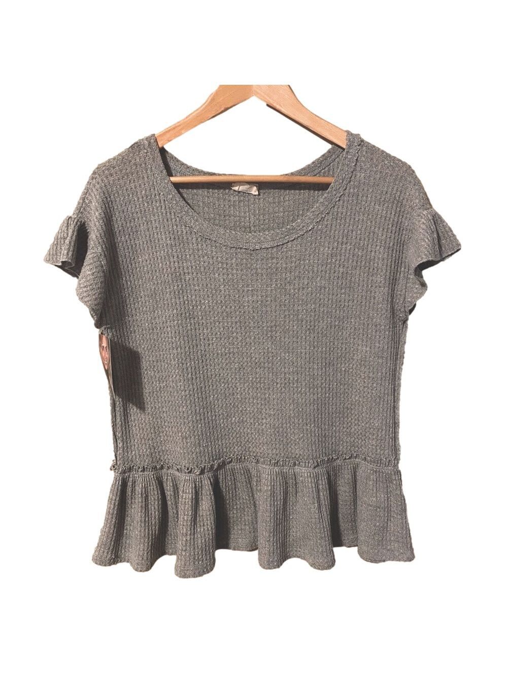 167.Waffle Peplum Grey short sleeve crewneck Top. Medium